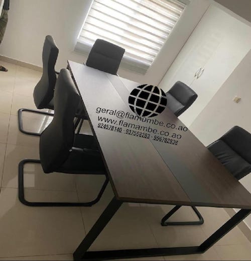 Mesa de Reuniões – Design Moderno e Funcional